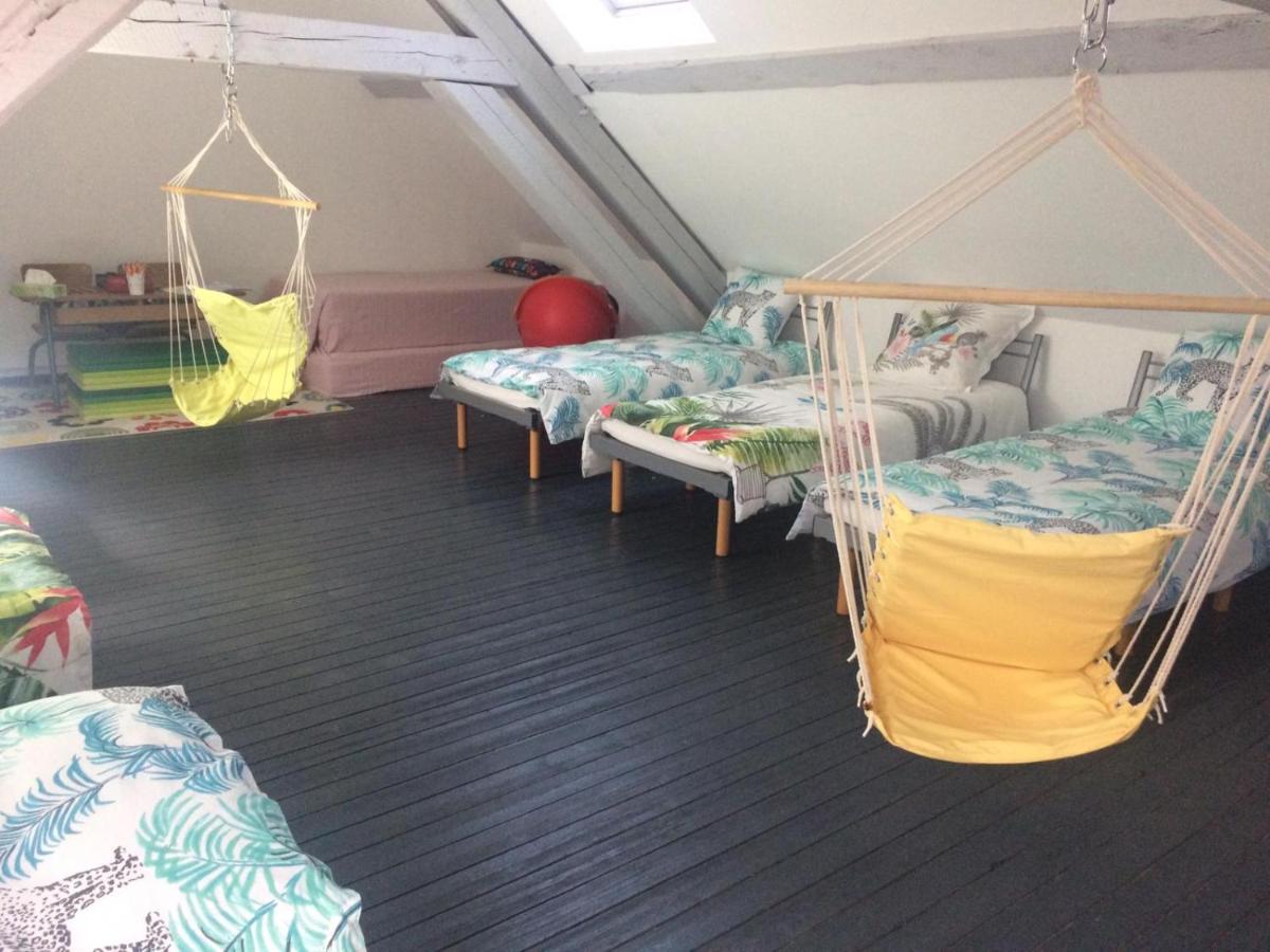 Ecole De La Route Bleue Bed & Breakfast Moiry Room photo