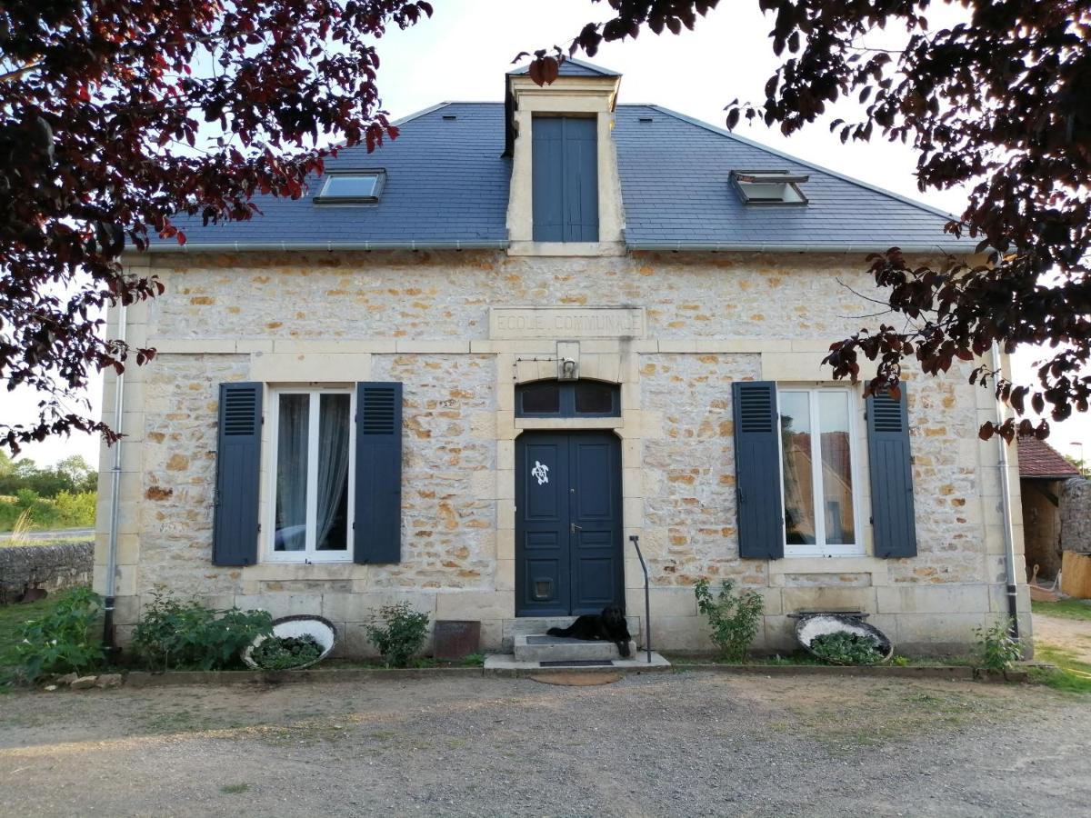 Ecole De La Route Bleue Bed & Breakfast Moiry Exterior photo
