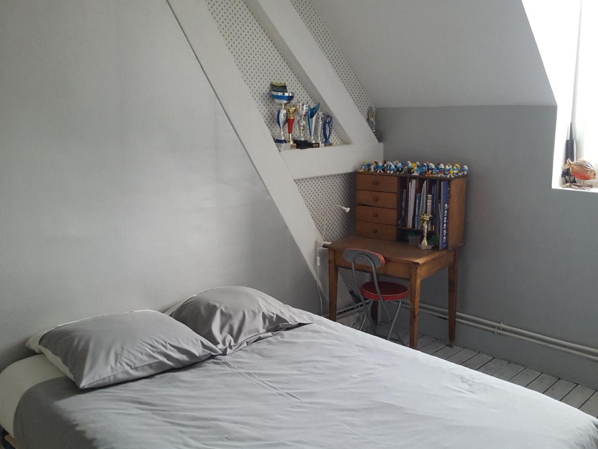 Ecole De La Route Bleue Bed & Breakfast Moiry Room photo